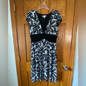 Adorable Black and White Dress Barn Dress